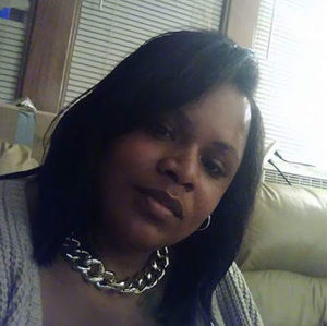 Meet your Posher, Lorenea